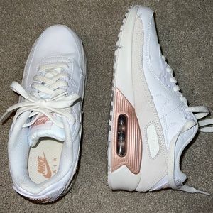 size 6 womens nike air max